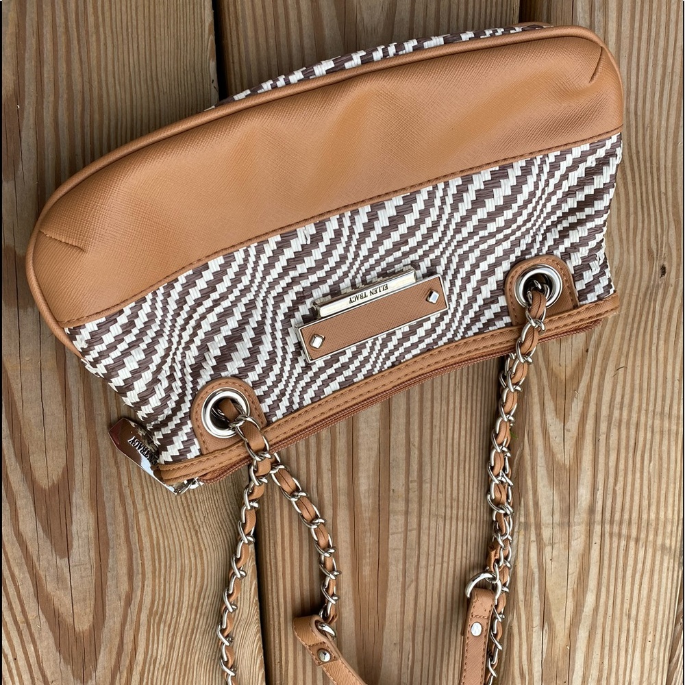 Ellen Tracy Carry Purse/ Like New✨ 👜